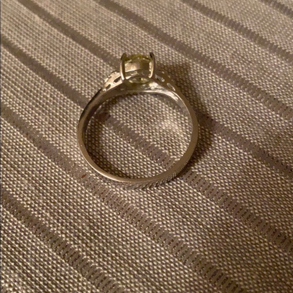 Sterling Silver citrine stone ring - Picture 4 of 5